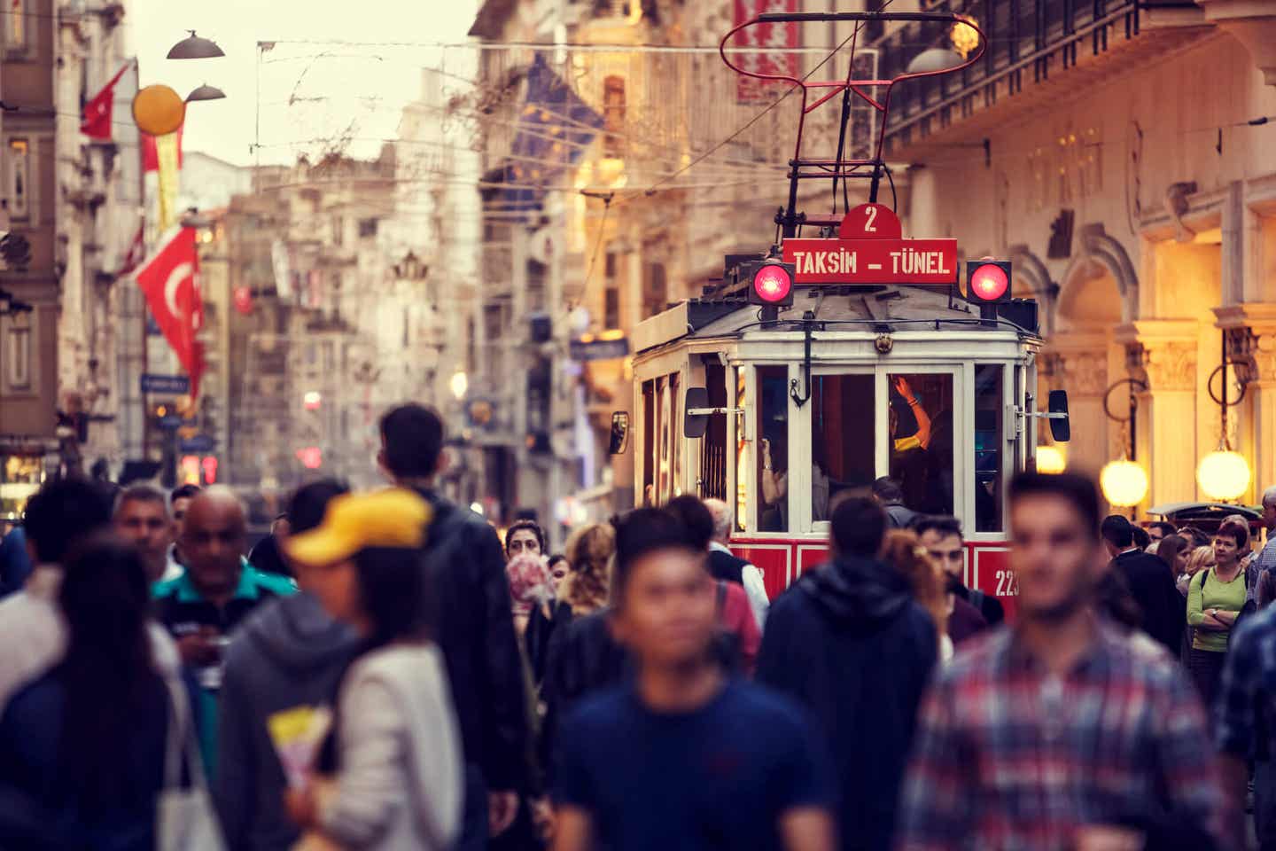 Auf dem Taksim Platz in Istanbul