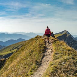 deutschland-bayern-oberstaufen-wandern-g-1141196125.jpg