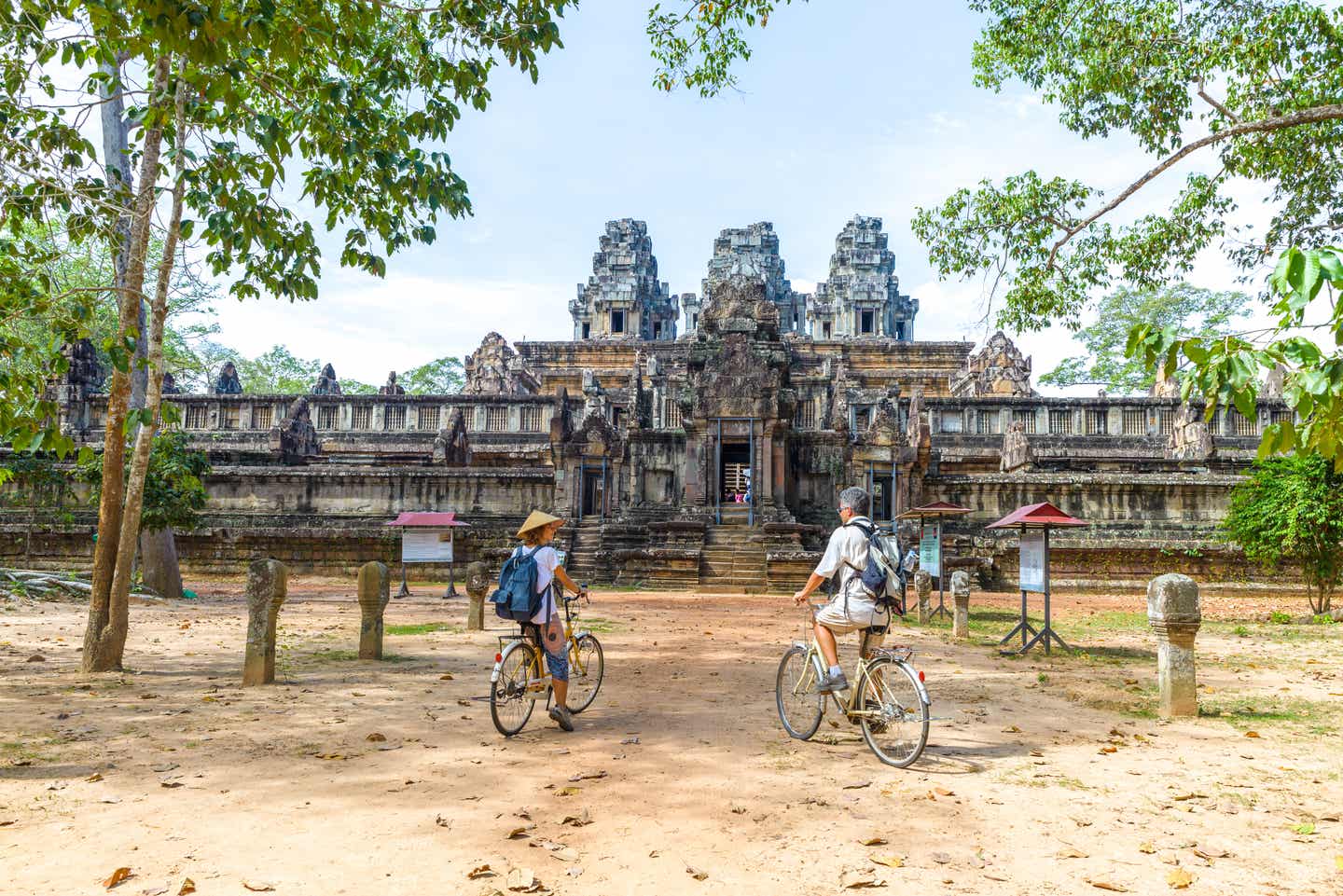 Kambodscha zur besten Reisezeit erkunden: mit dem Fahrrad um den Angkor Tempel fahren