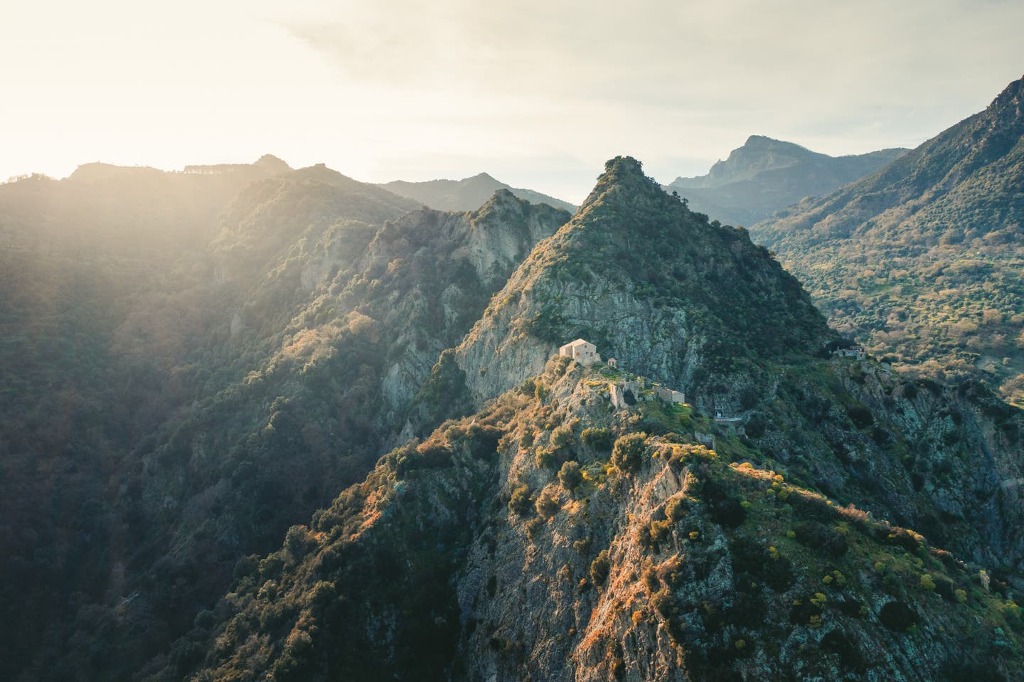 Die Ruinen von Samo im Aspromonte