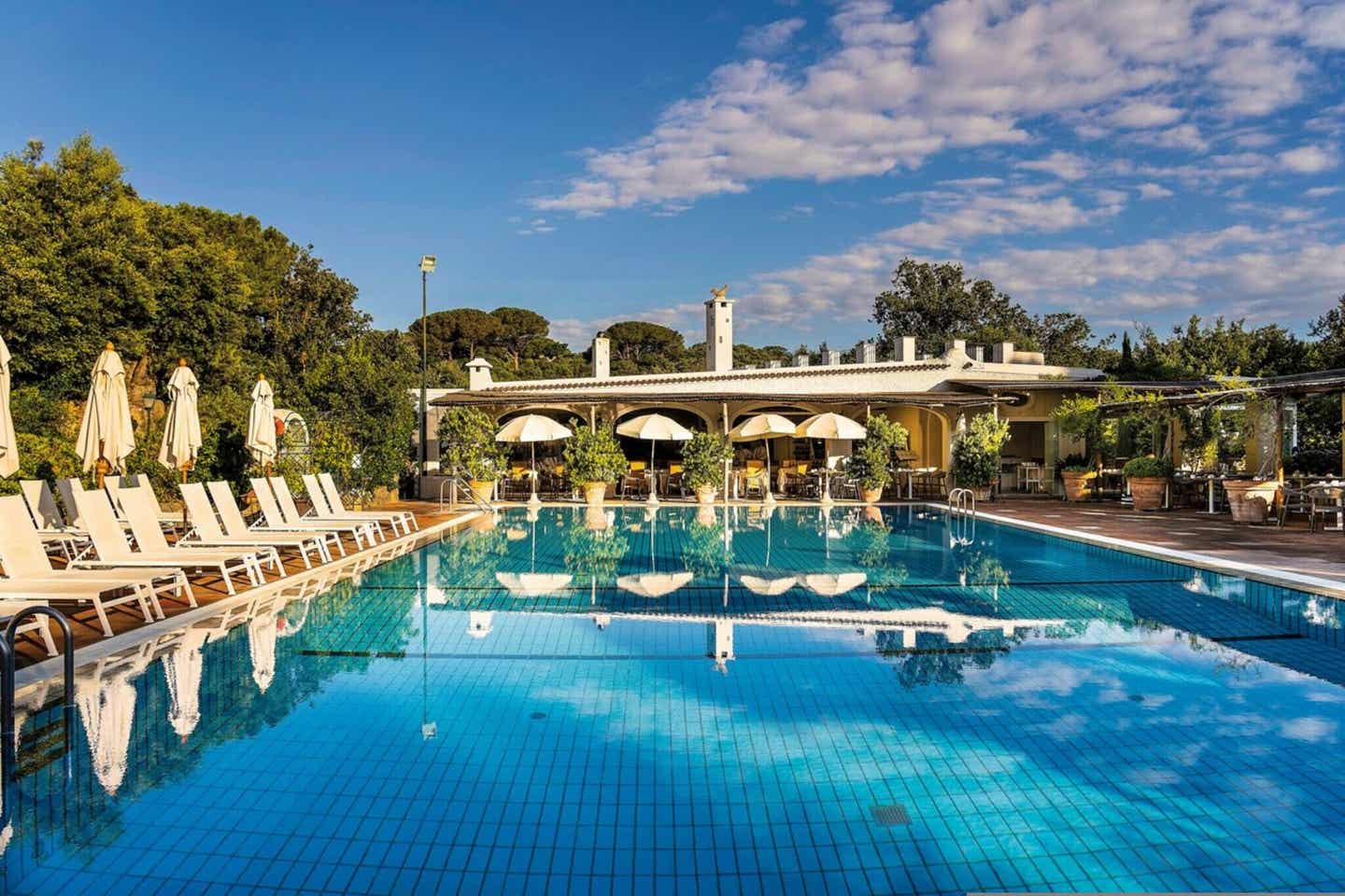 Schönste Hotels Italien Botania Relais in Kampanien mit Pool und Sonnenterrasse