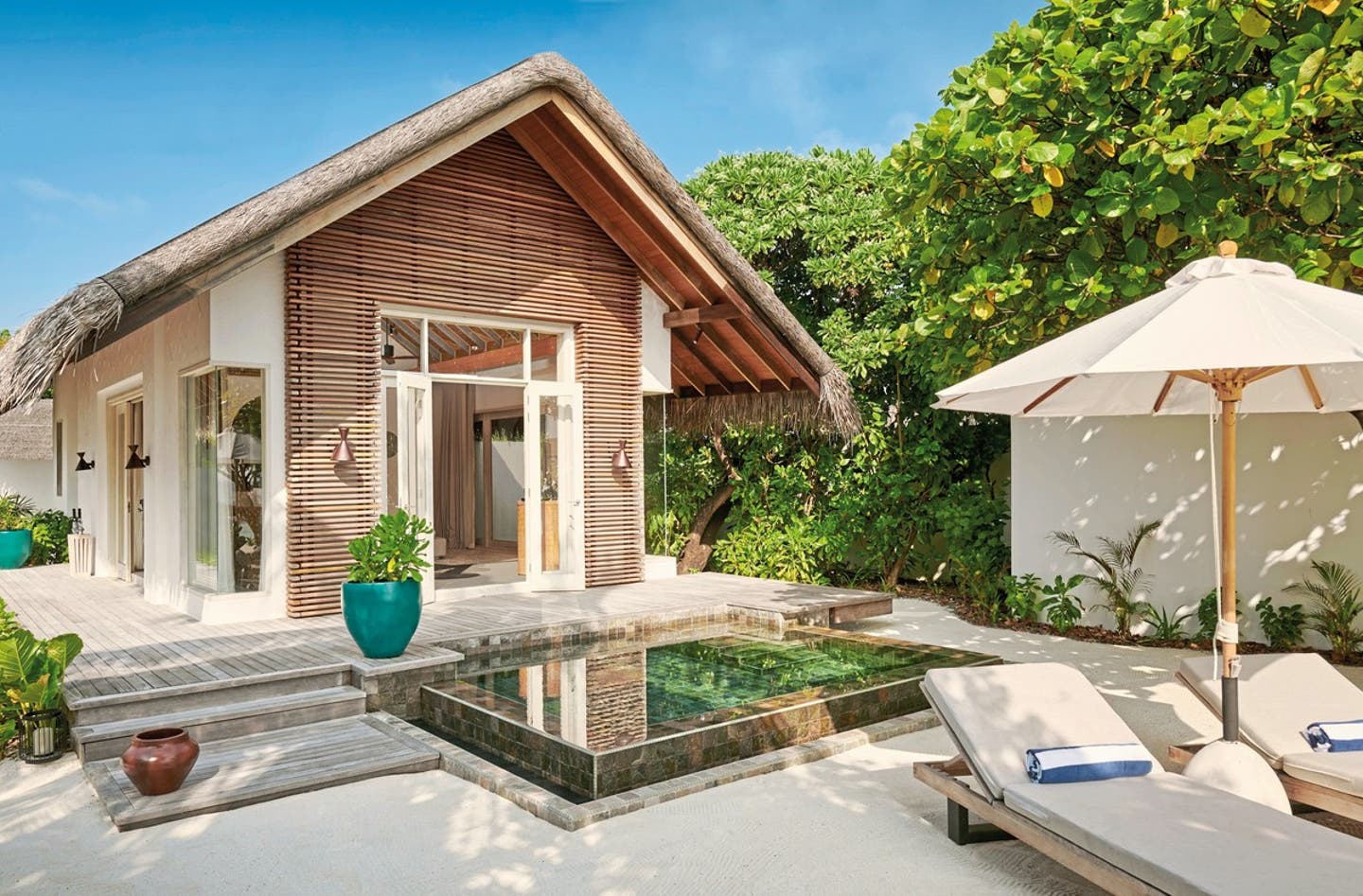 Beach Sunset Villa with Pool