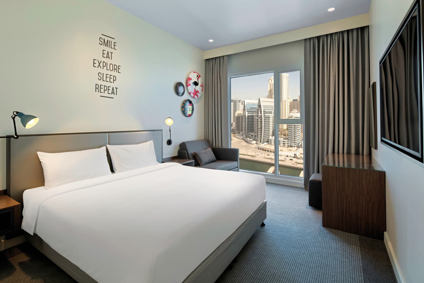 Wohnbeispiel Rover Room - City View