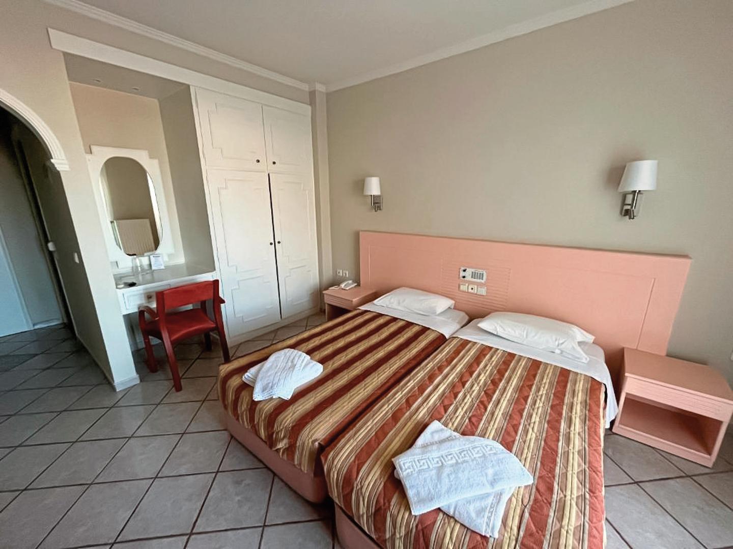 Wohnbeispiel Doppelzimmer seitl. Meerblick