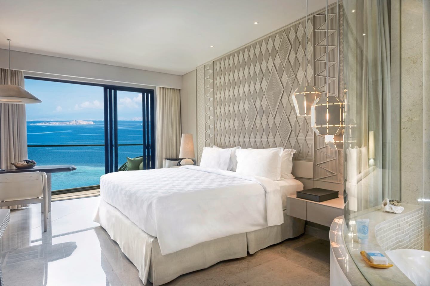 Deluxe Ocean View Room