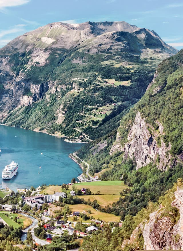 10 Nächte inkl. Flügen p. P. ab € 2.492 Norwegen-Rundreise - Geirangerfjord