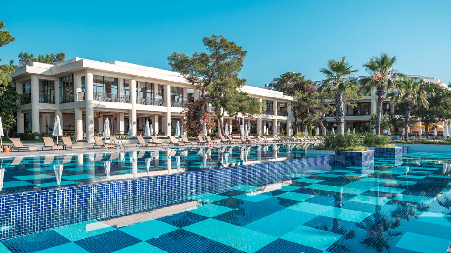 Sherwood Exclusive Kemer Pool