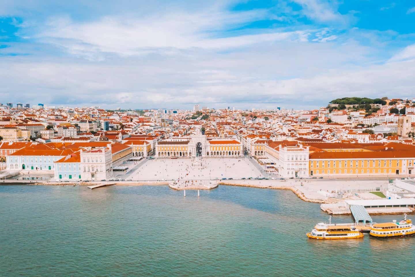 Das Stadtpanorama von Lissabon