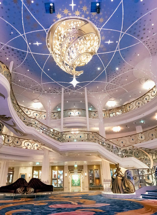 Zu den Angeboten Disney Cruise Line - Kreuzfahrt mit der Disney Wish