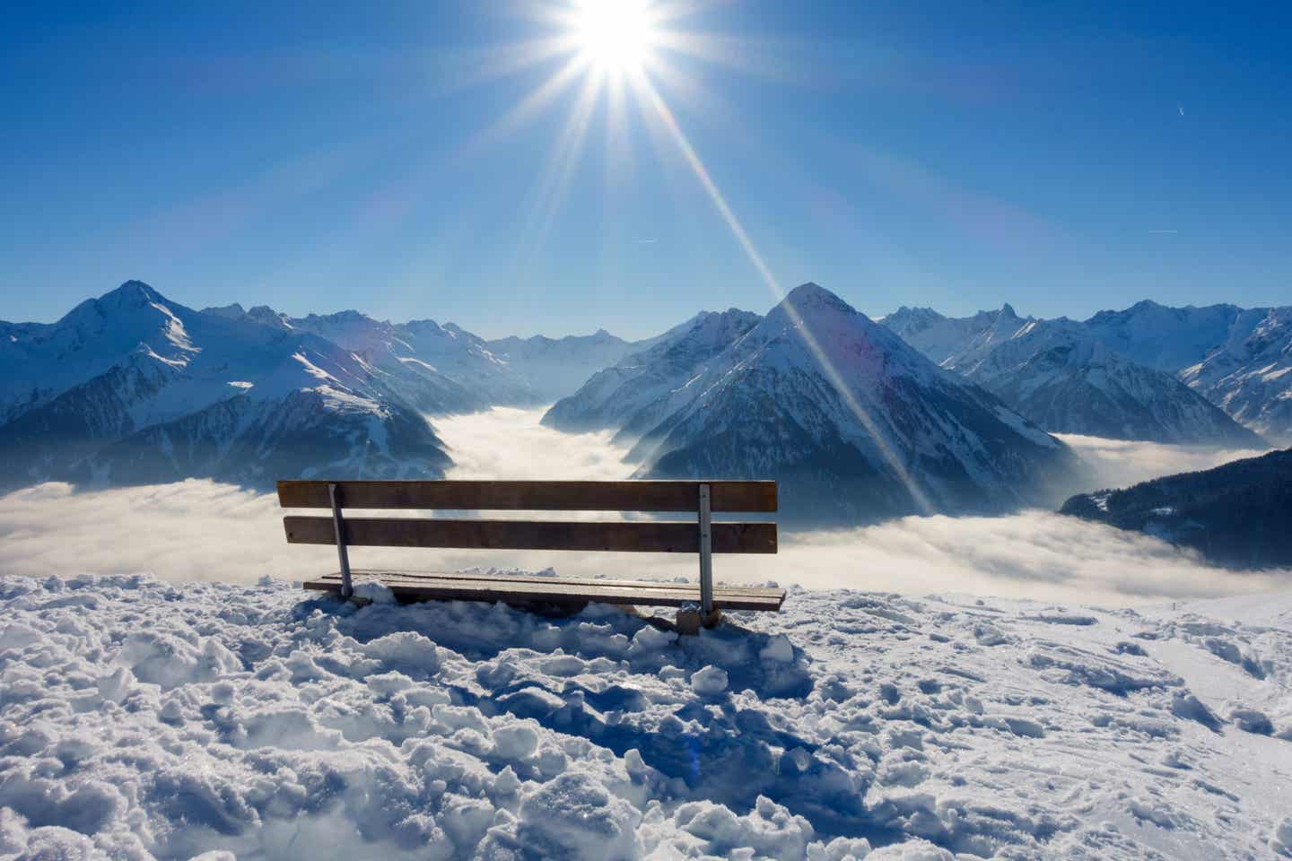 Bank im Schnee in Kärnten