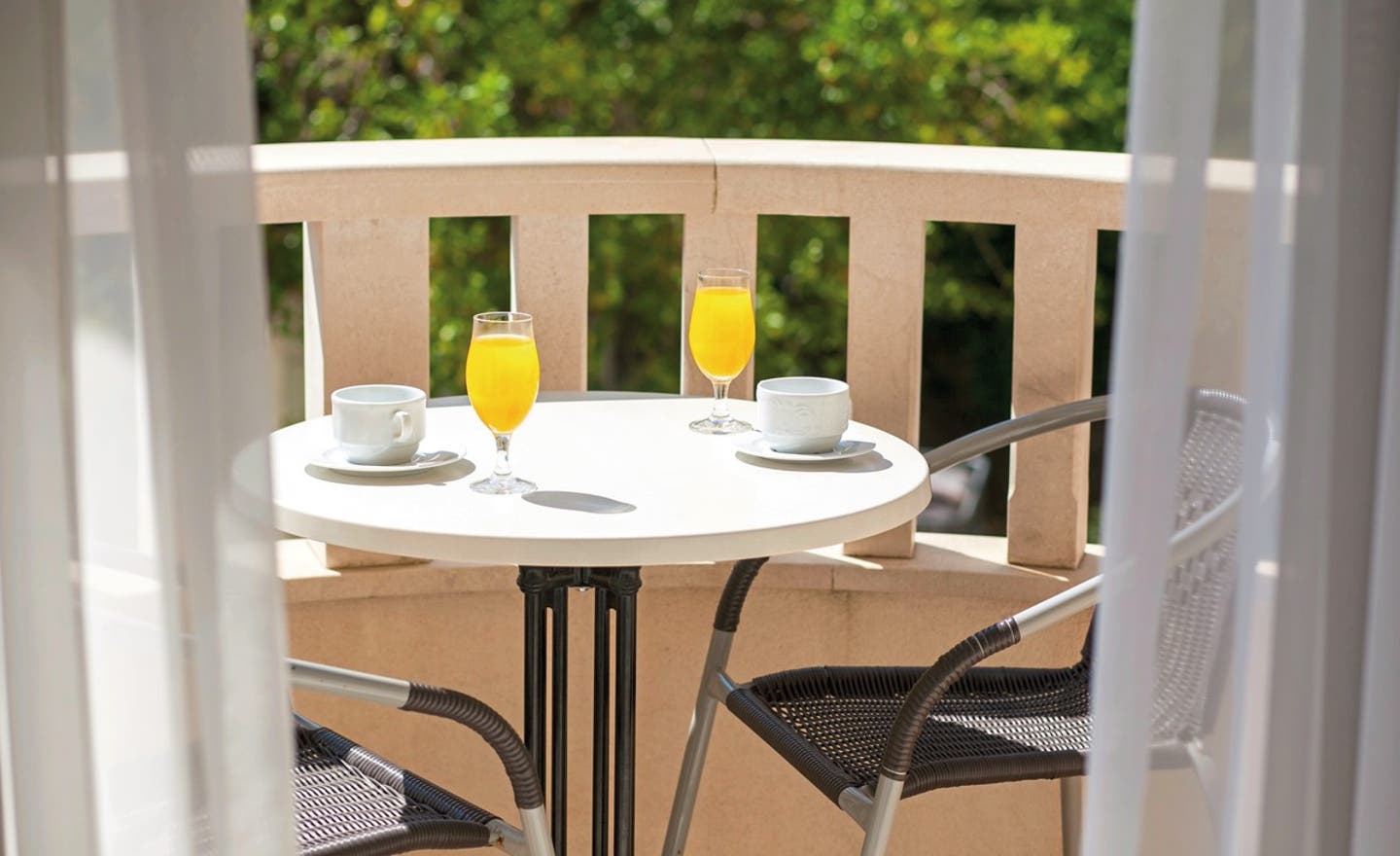 Beispiel Balkon Bella Doppelzimmer Parkseite