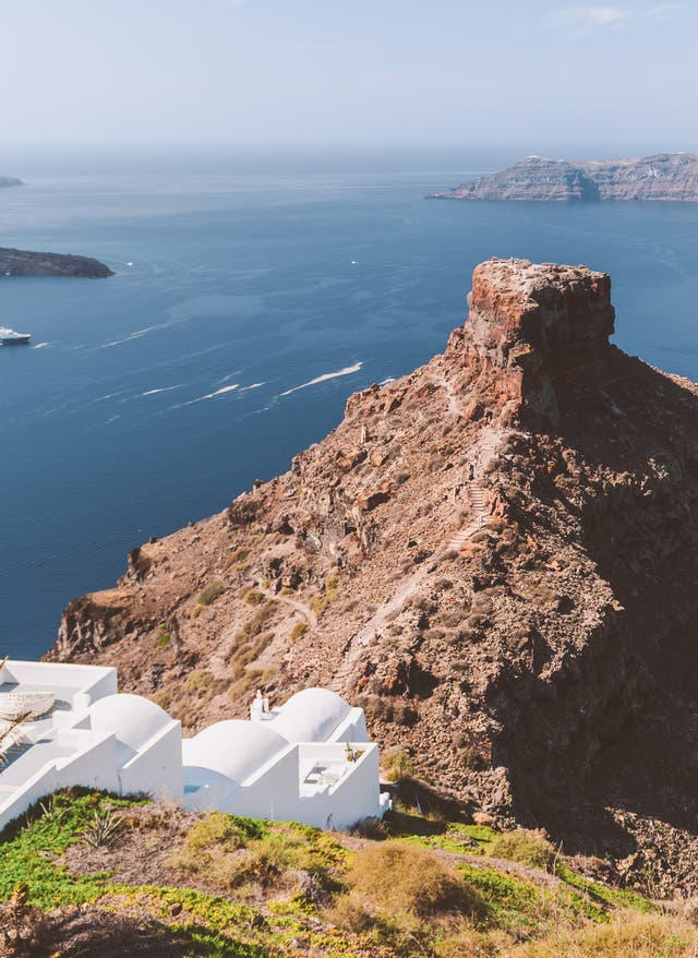 Santorini Geheimtipps Die Felsen vom Vlychada Beach