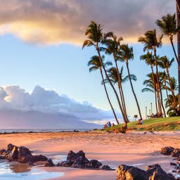 usa-hawaii-sonnenuntergang-am-strand-von-maui-g-967082682.jpg
