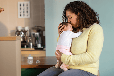 Comprenda por qué su bebé está llorando