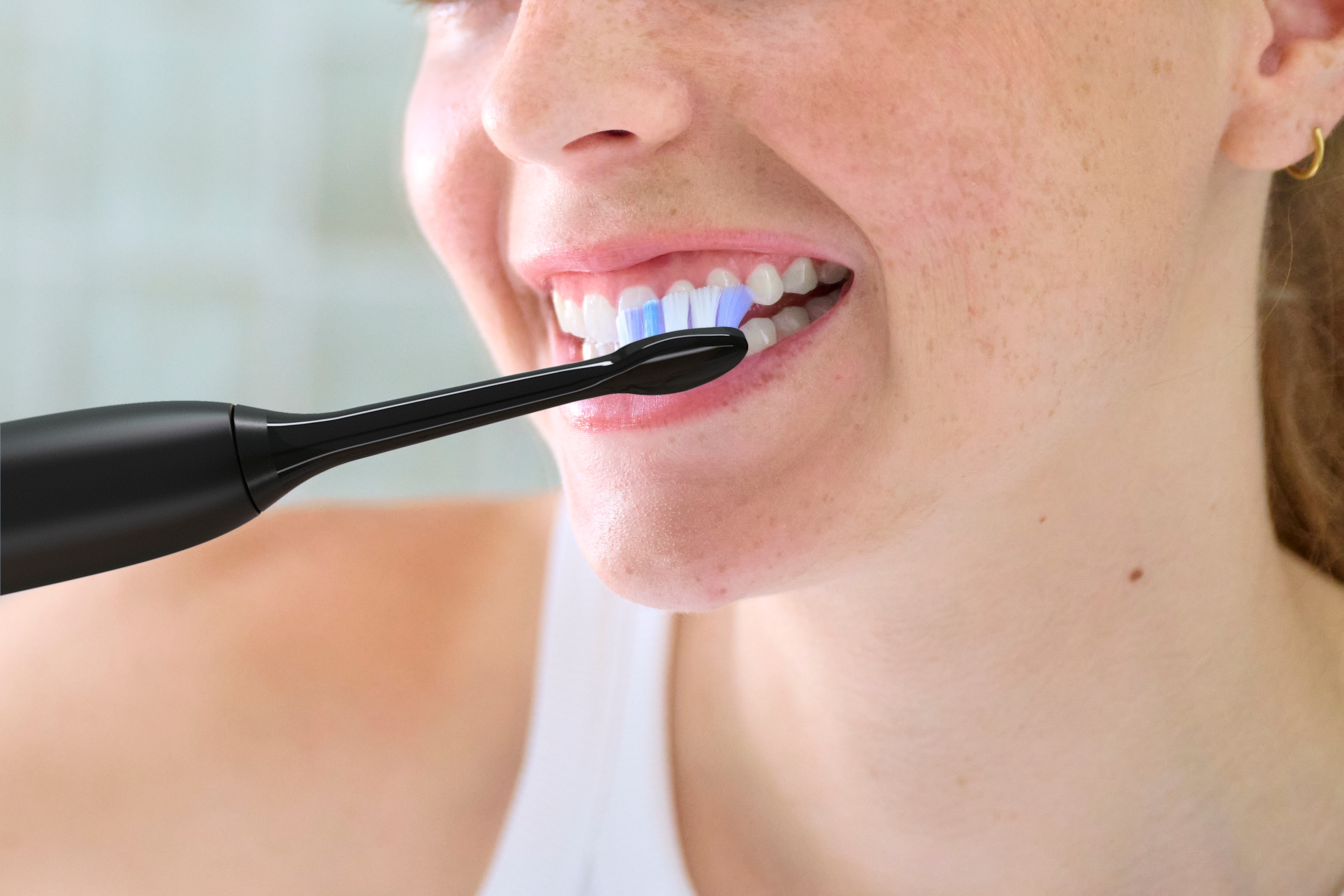 Should you rinse after brushing teeth? 