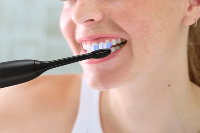 Should you rinse after brushing teeth?