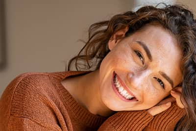 Fațetele dentare: avantaje, tipuri de fațete, întreținere