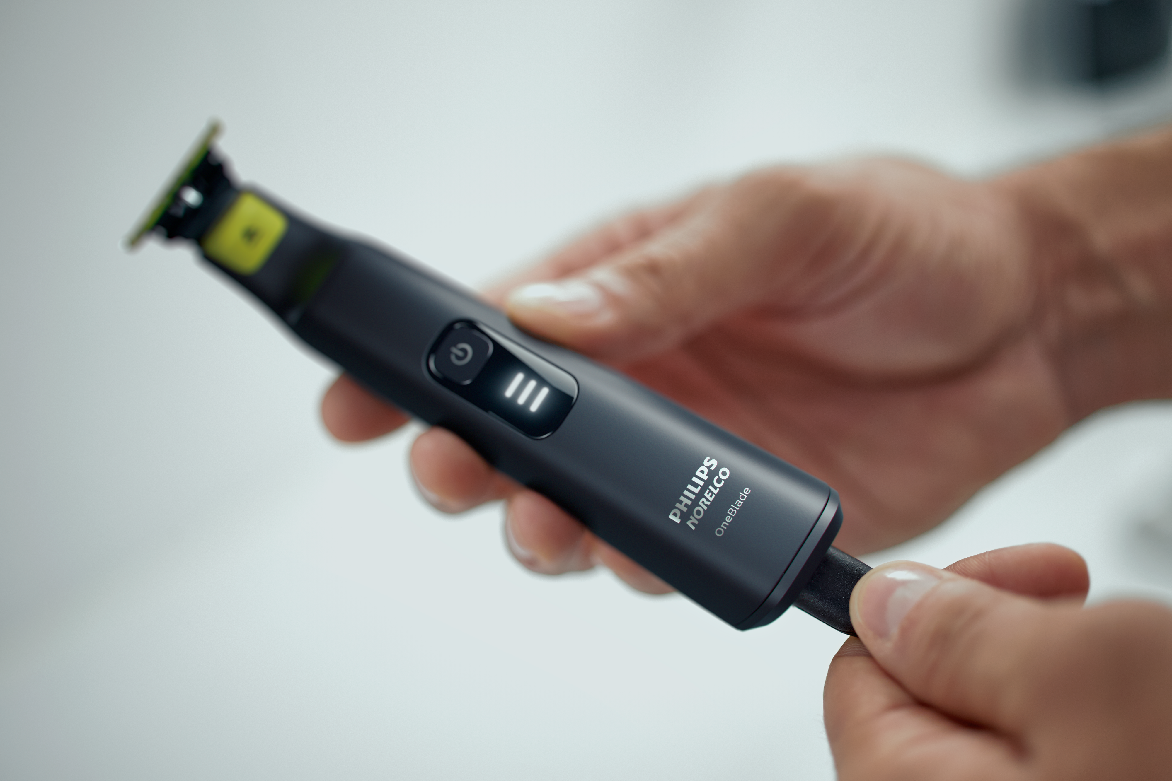 How to use the Philips OneBlade