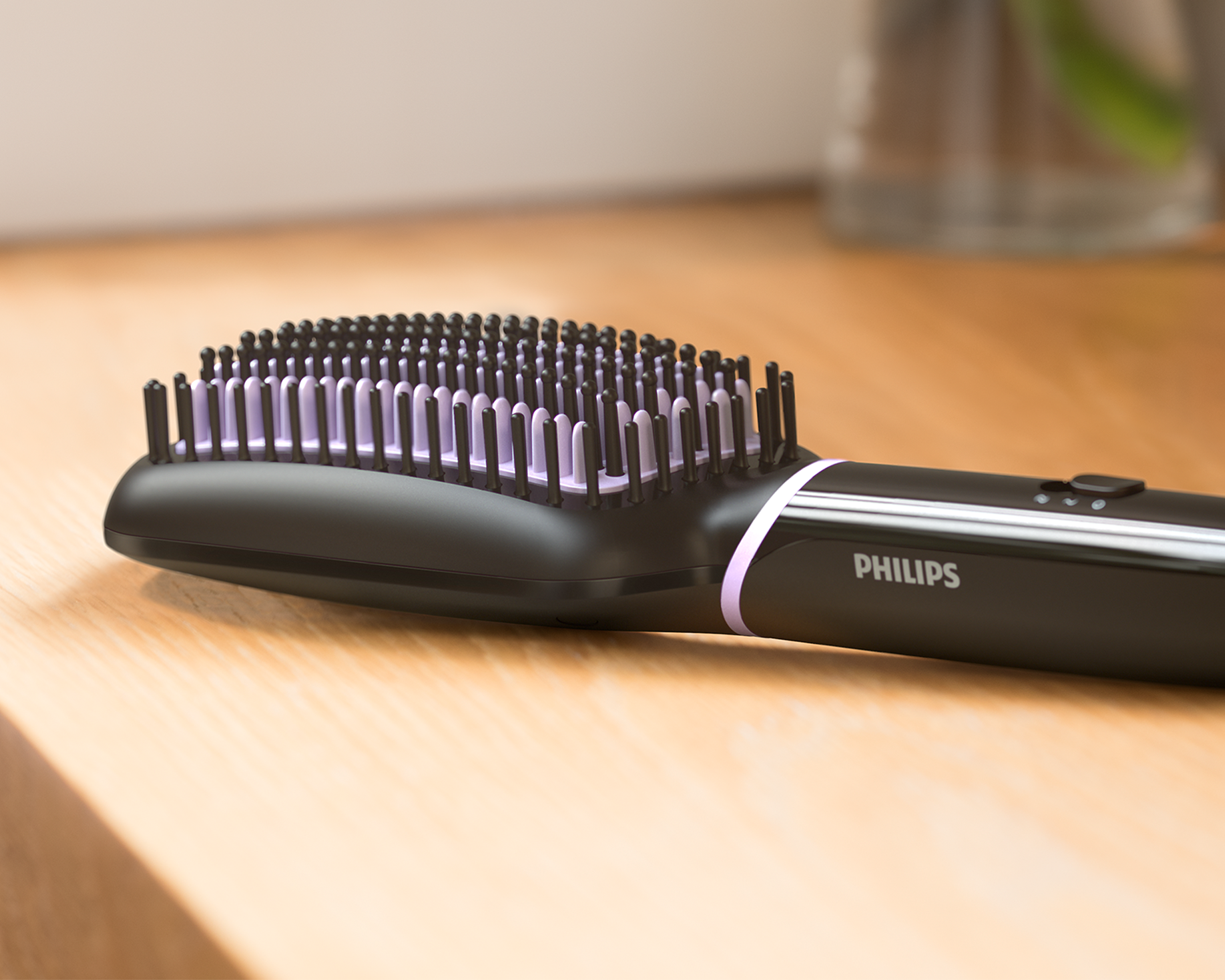 Shiny, smooth, frizz-free hair