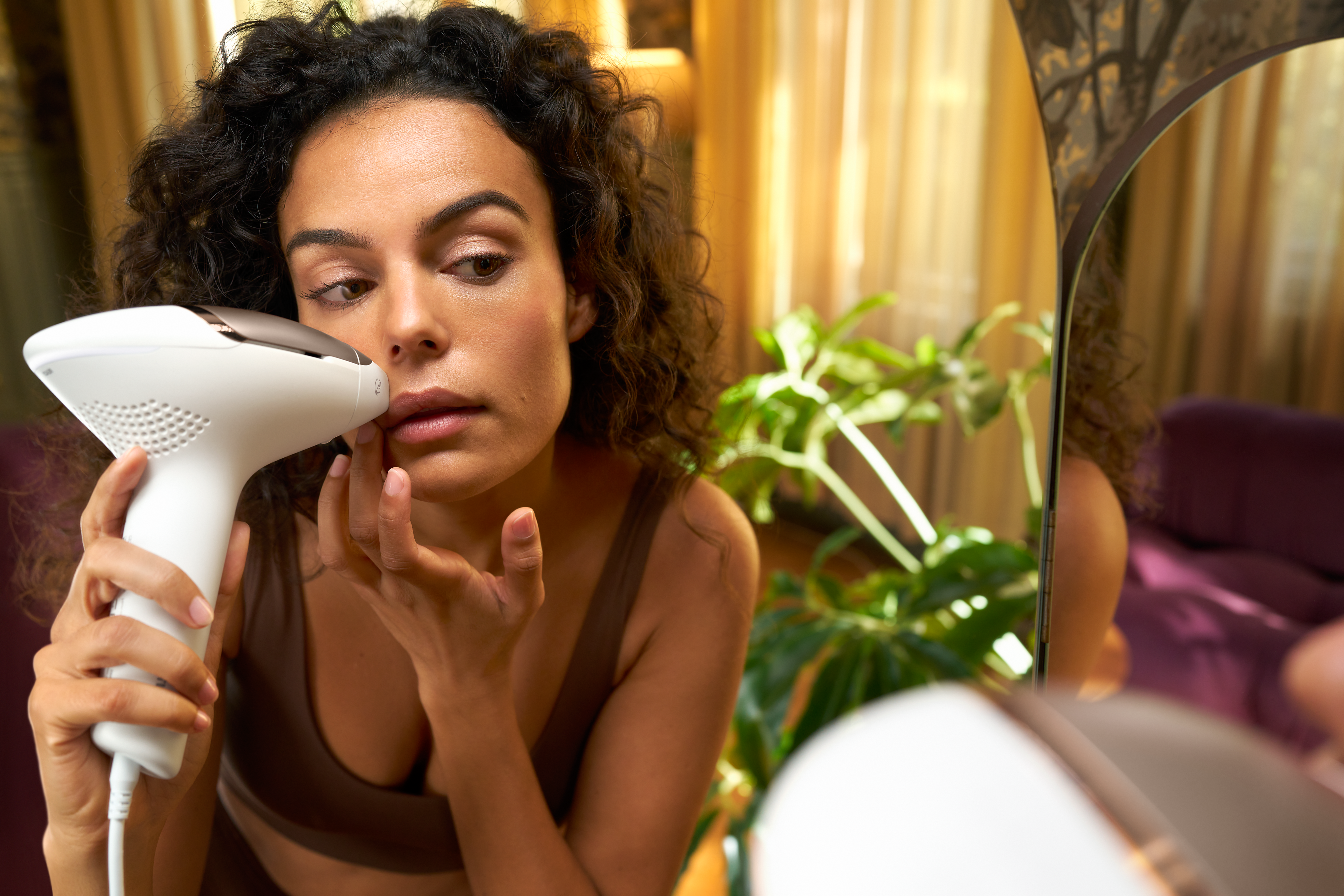 Фотоепіляція верхньої губи