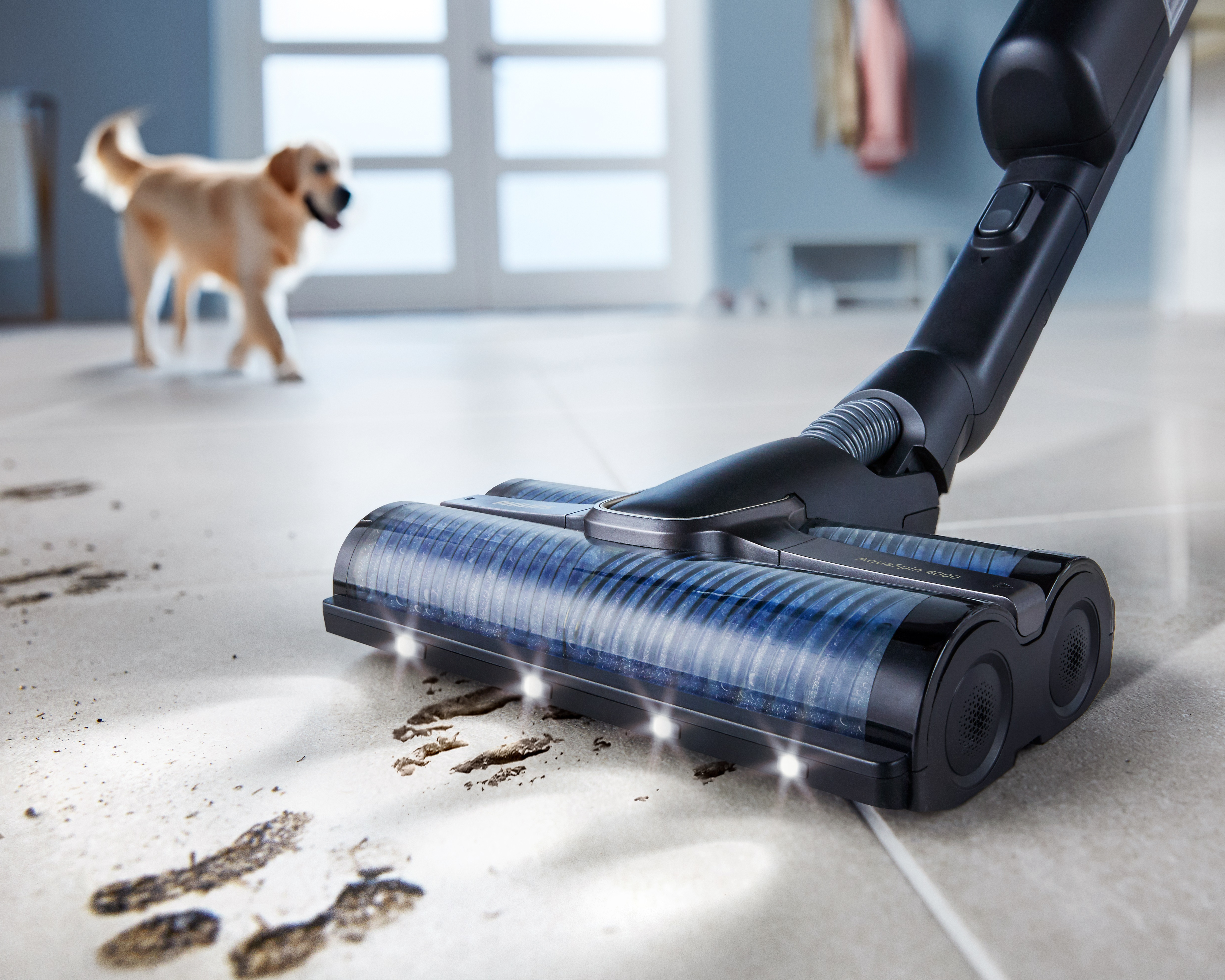 Tuvumā parādīta putekļsūcēja galva ar gaismas diožu apgaismojumu