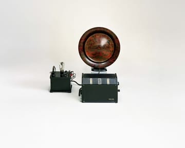 Prieš 100 metų „Philips“ žengė pirmuosius žingsnius pradėdama gam...