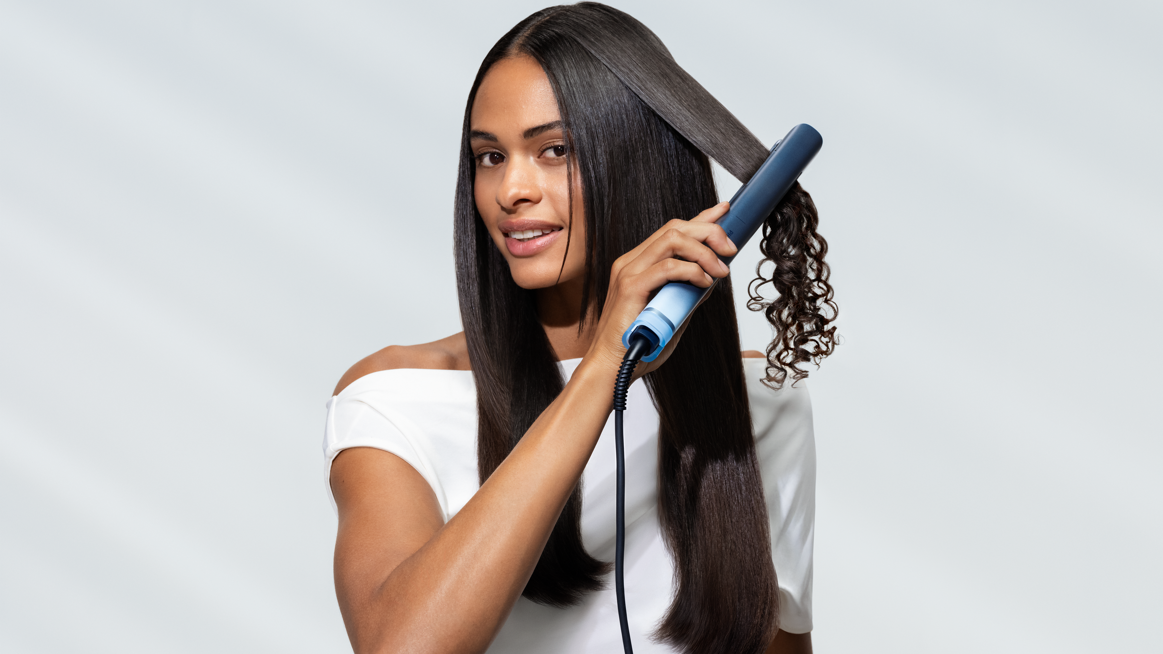 Philips Aqua Edition Hair Straightener for hydrated styling