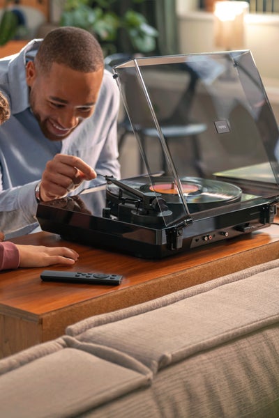 Retro Bluetooth® turntable with built-in speakers and all-in-one sound
