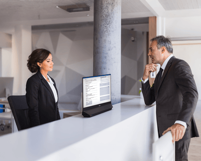 Profesionalni monitor s dvostranim prikazom