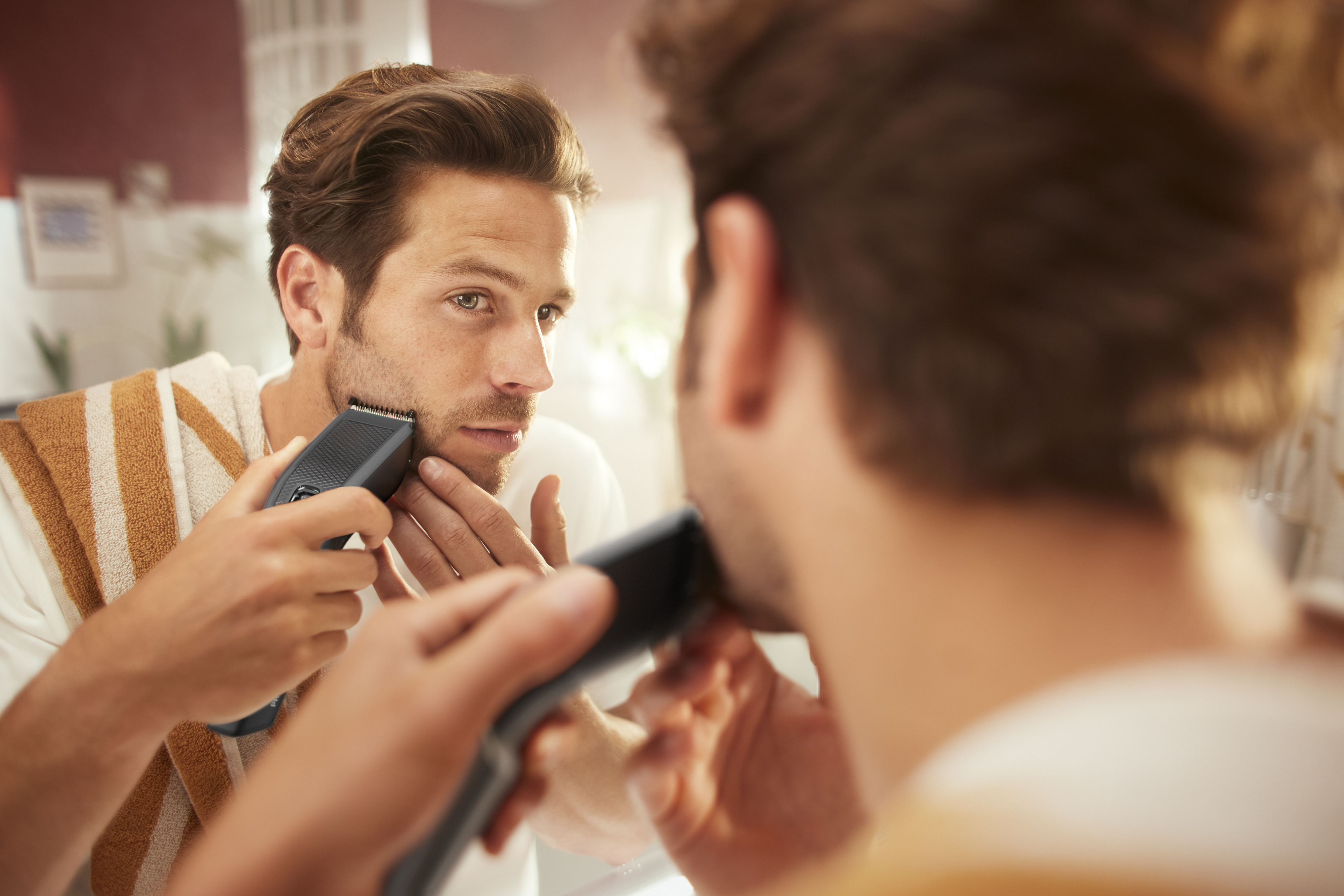 Cómo encontrar un peinado perfecto con tu barba
