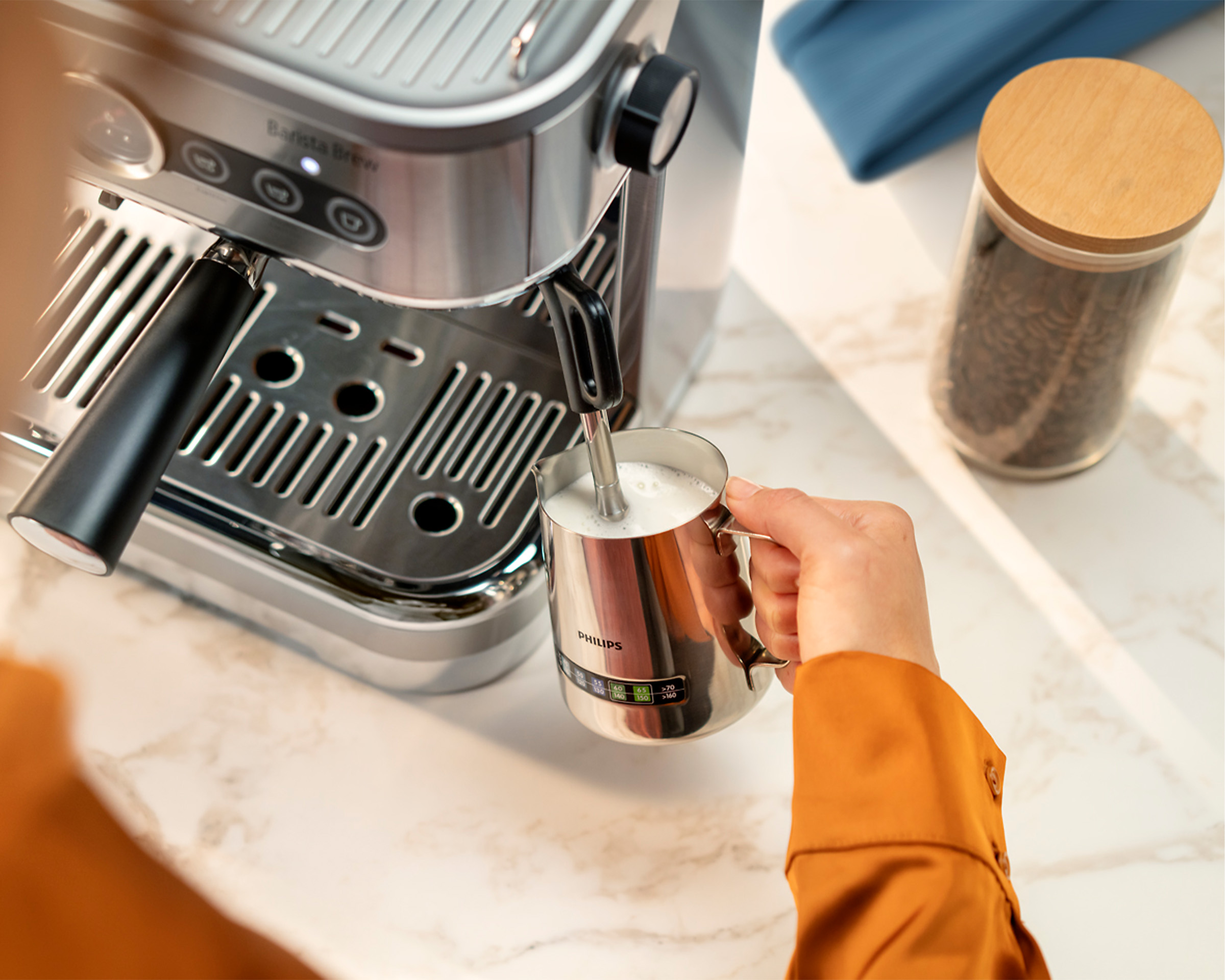 Penič mlieka poloautomatického kávovaru Philips