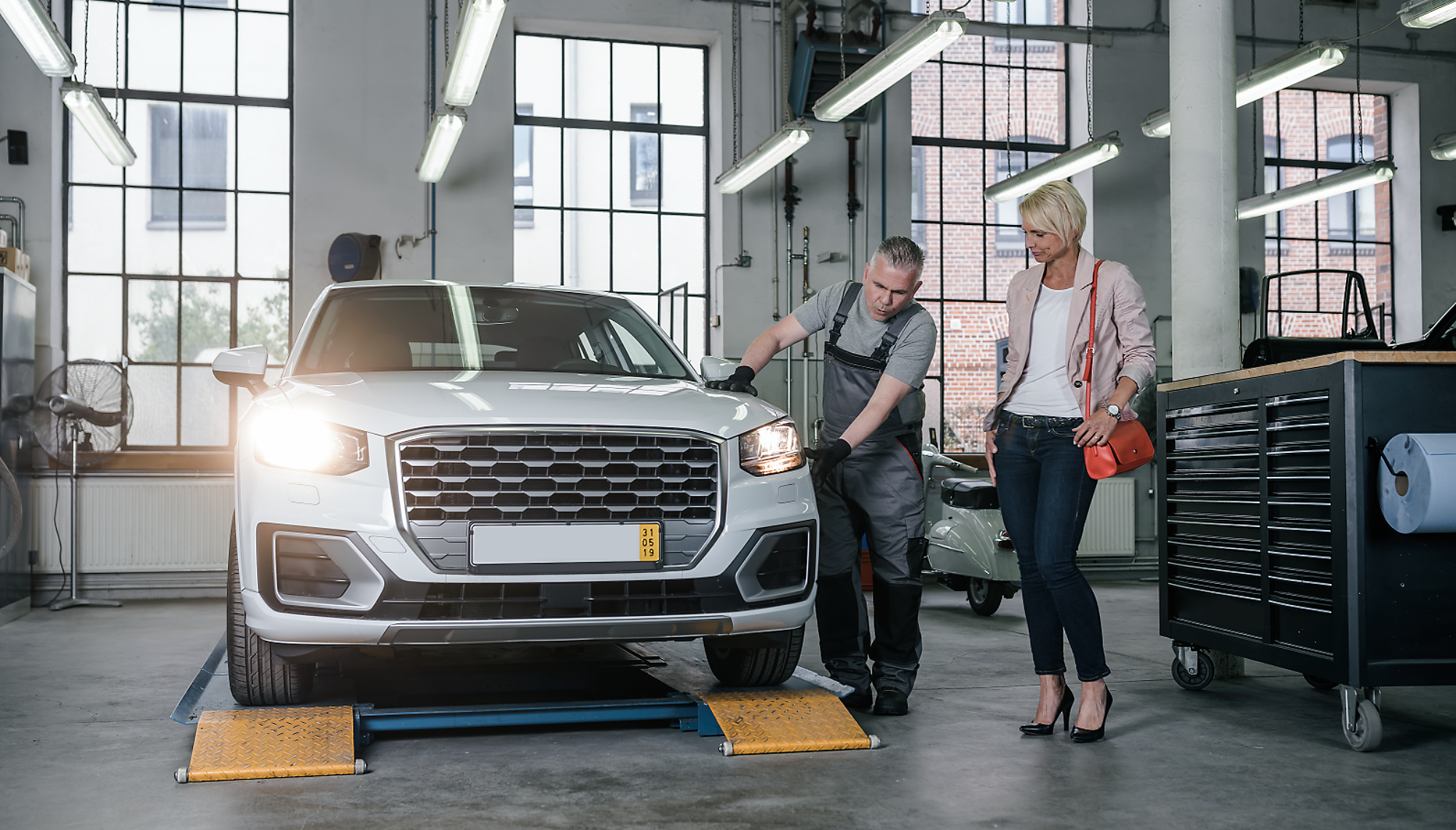 Automotive good bulbs, bad bulbs