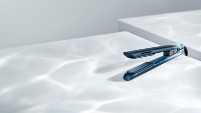 Jaką prostownicę kupić, aby była dostosowana do potrzeb włosa?