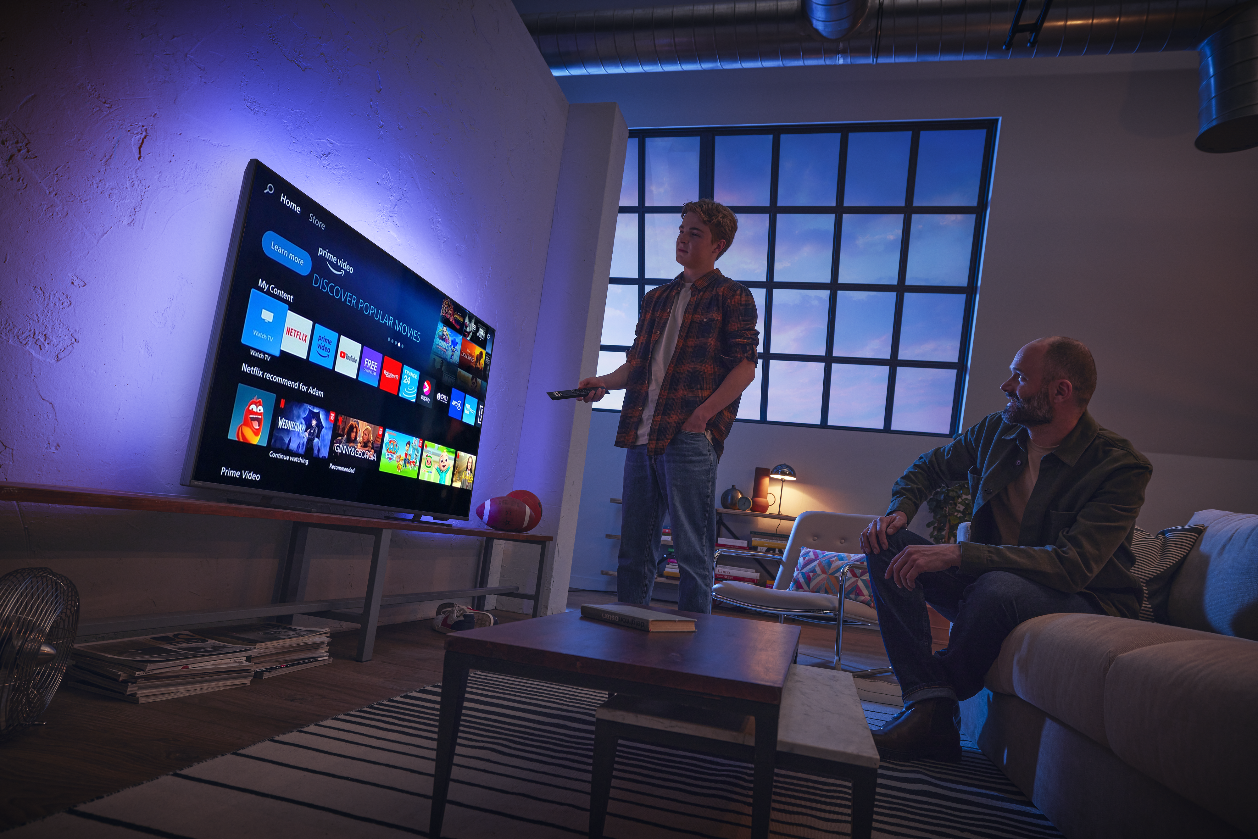 Du vyrai sąveikauja su „Titan OS“