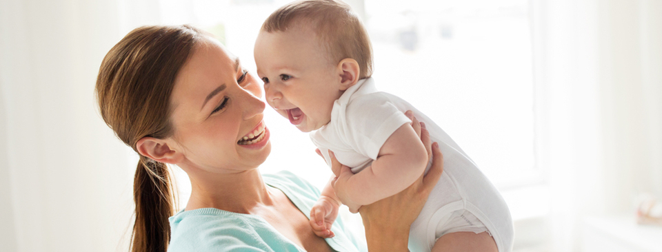 Cum menții dinții sănătoși la bebeluși: reguli de igienă orală