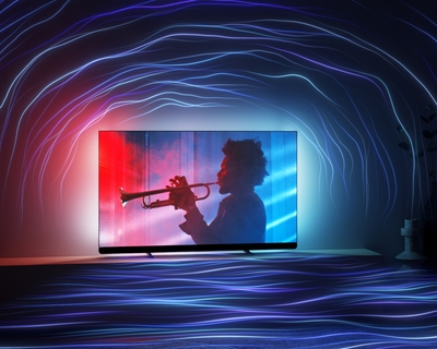 Philips Ambilight TV with trumpet scene and vivid lights