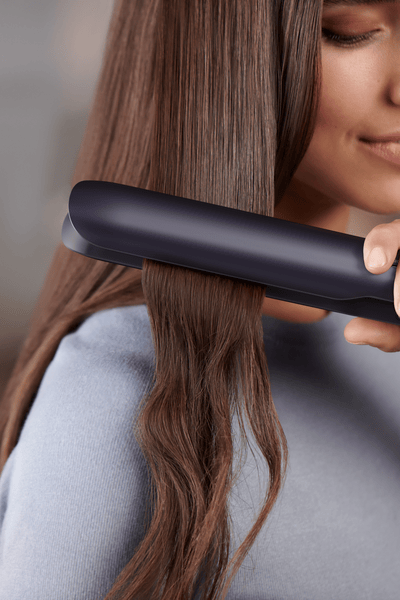 Cabello elegante y brillante, con estilo y cuidado