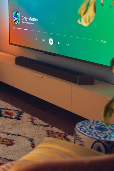 Philips-soundbars med OLED-TV