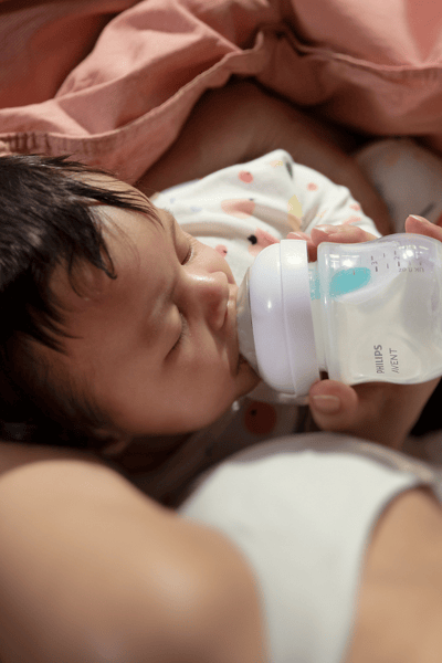 Банер: дитячі пляшечки Natural Response із клапаном AirFree