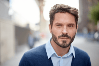 Szakállnövesztés és szakáll ápolás: Hogyan növesszük és ápoljuk a teljes szakállat