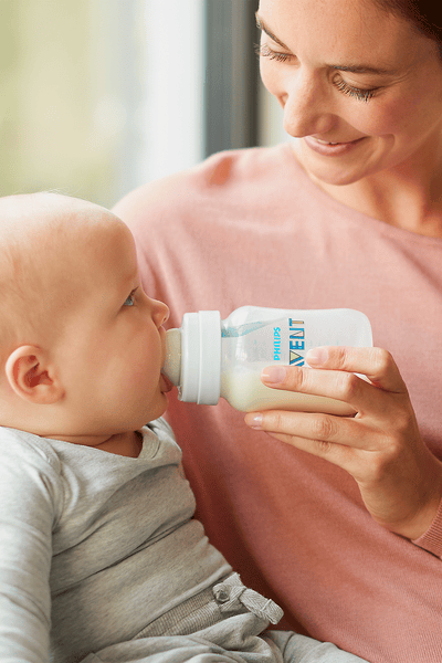 Anti-colic bottle with AirFree vent banner