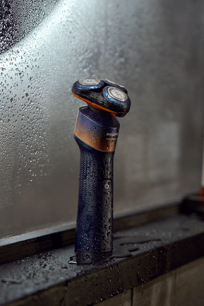 Un primer plano de una afeitadora