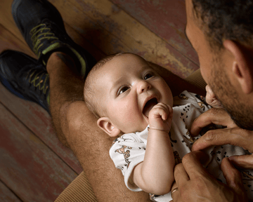 Sterilizing the pacifiers in the handy case