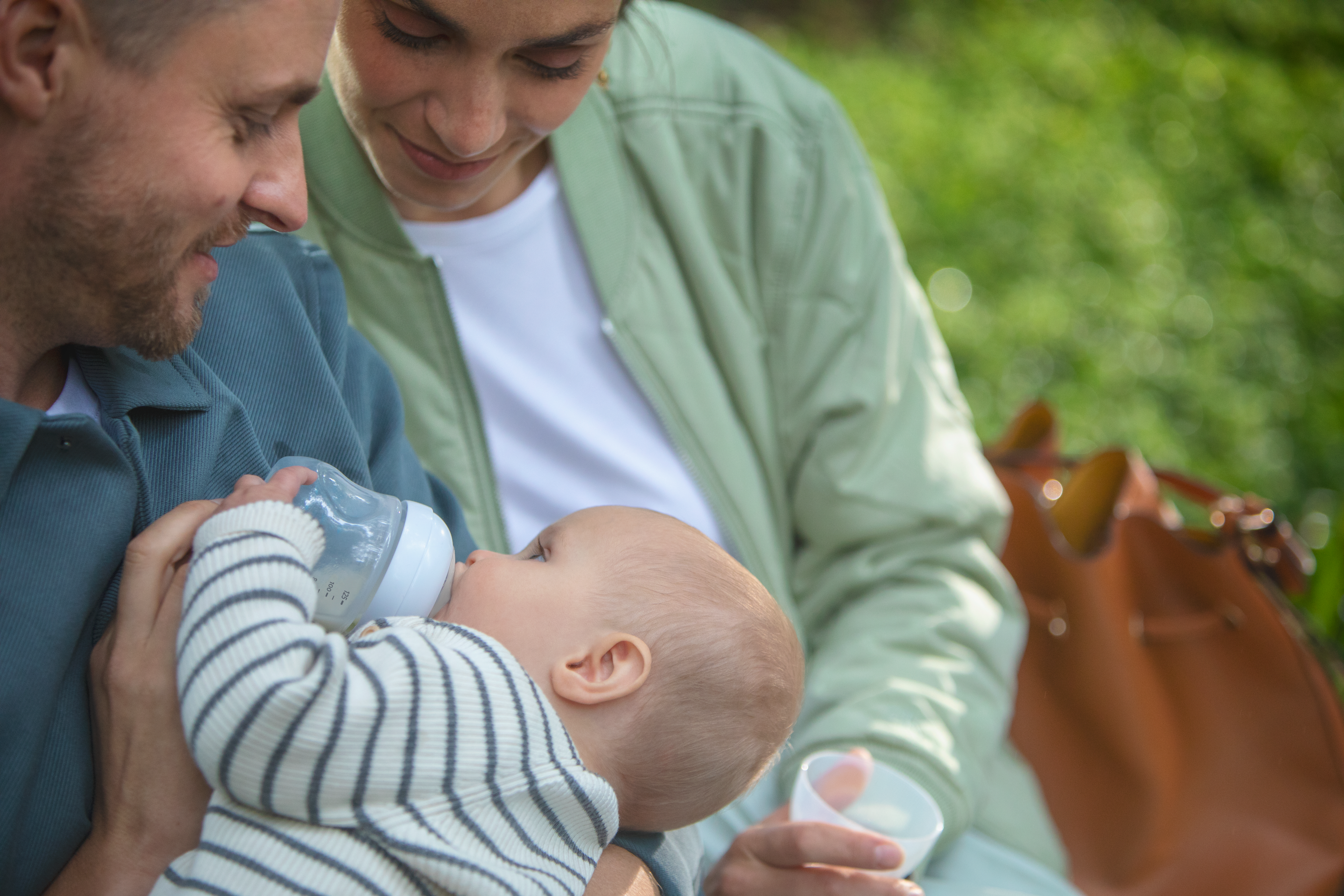 What to put in changing bags for babies