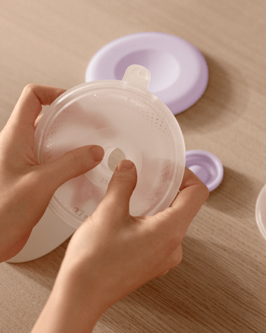 Le tire-lait portable Philips s'inspire du rythme de tétée de bébé