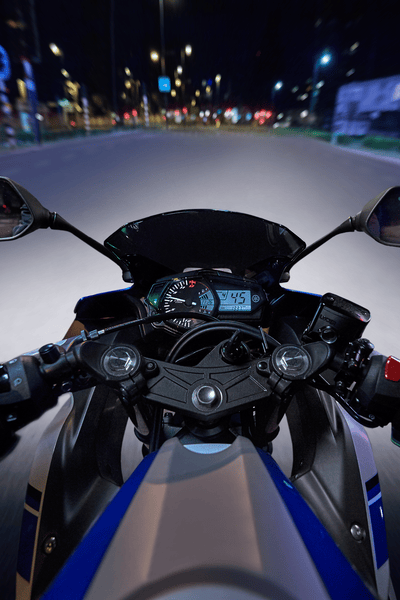 Luzes para veículos de duas rodas