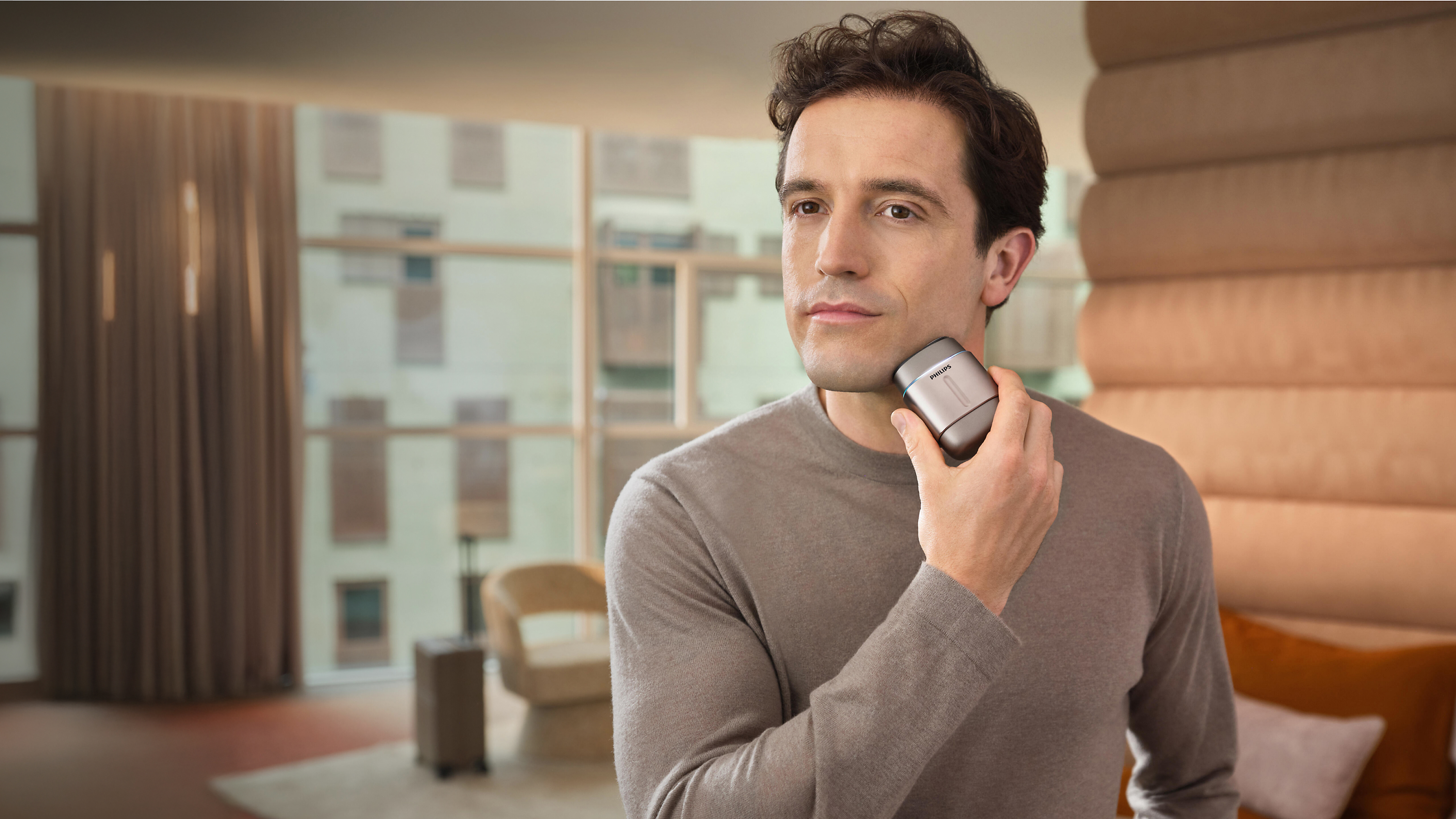 Skin-close shave. Anytime, anywhere