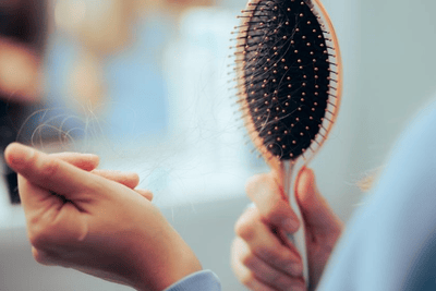 Caderea parului de la stres - cauze, solutii, ingrijire