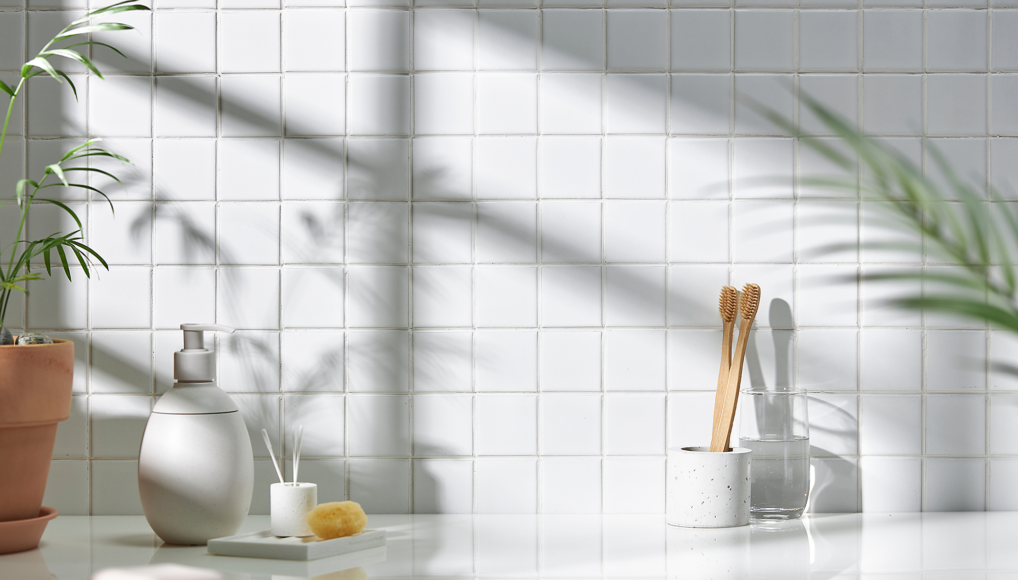 Blat de baie cu perii și seninătate