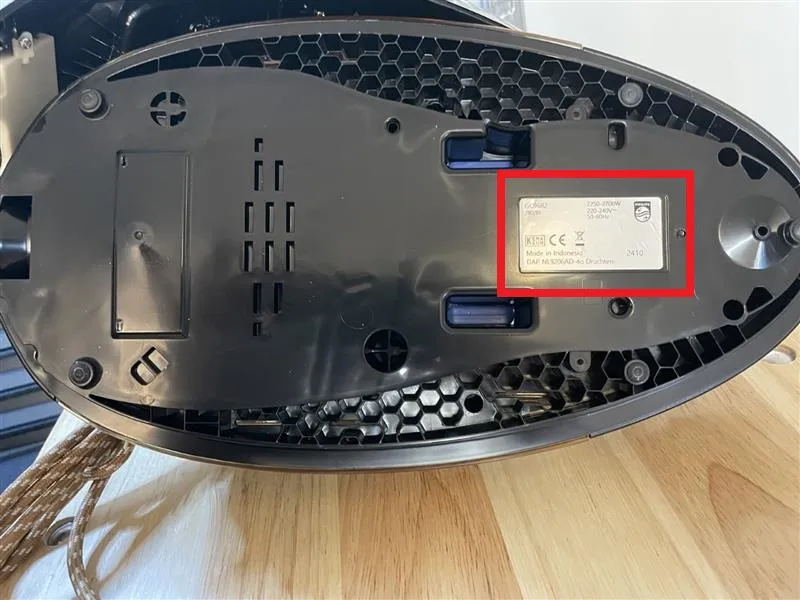 stražnja strana parnog glačala